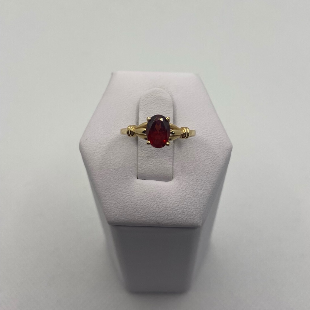 14k Yellow Gold Garnet Ring